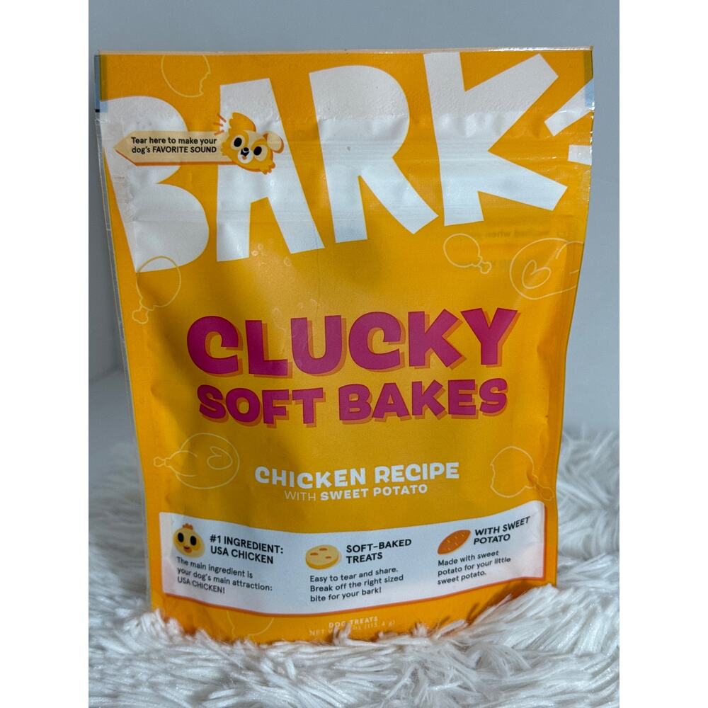 Dog Treat Bark Clucky Soft Bakes Cheese Recipe with Chickpeas NWT  4oz